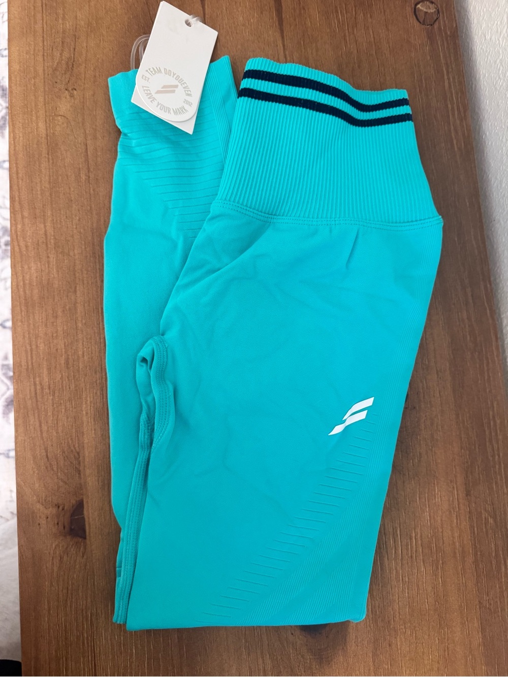 DOYOUEVEN Teal Athletic leggings Net